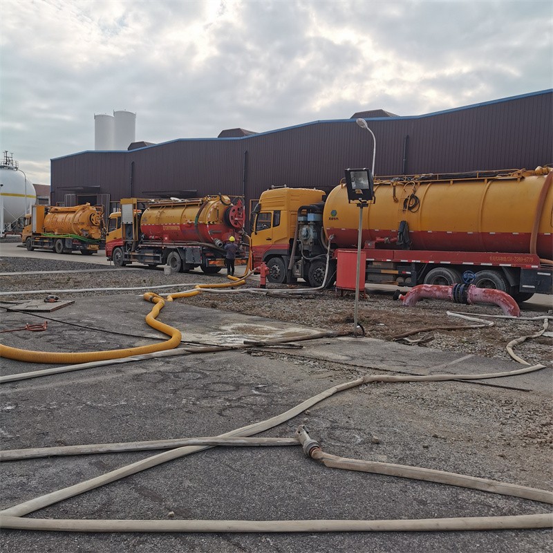 浦城污水池清理